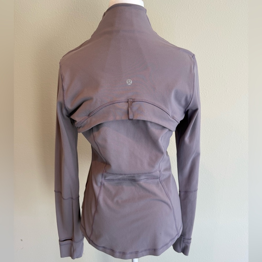 Lululemon Jacket - Picture 5 of 9